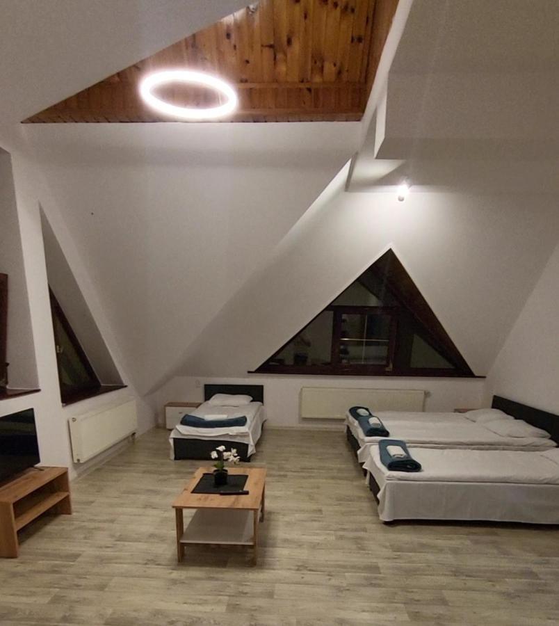 Noclegi Miedzy Parkami Milicz Exterior foto